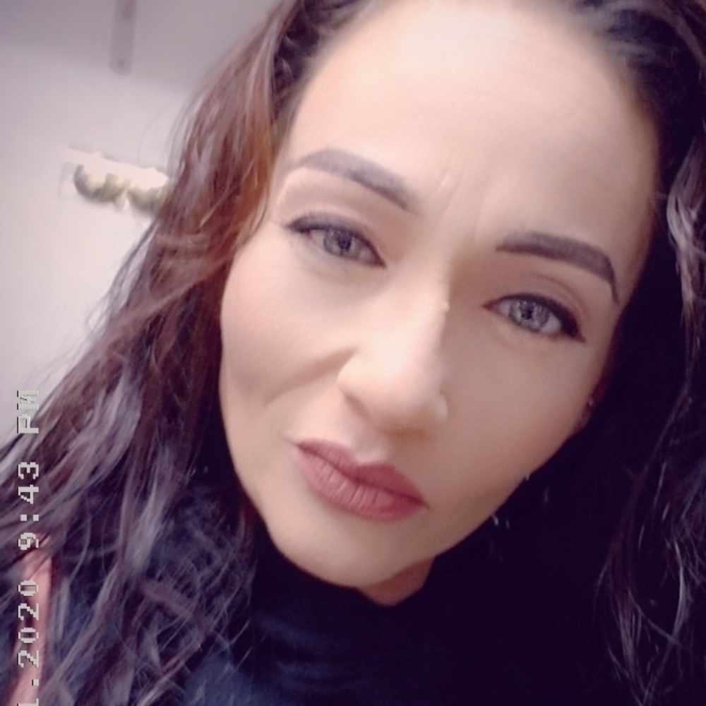 Meet your Posher, Celina